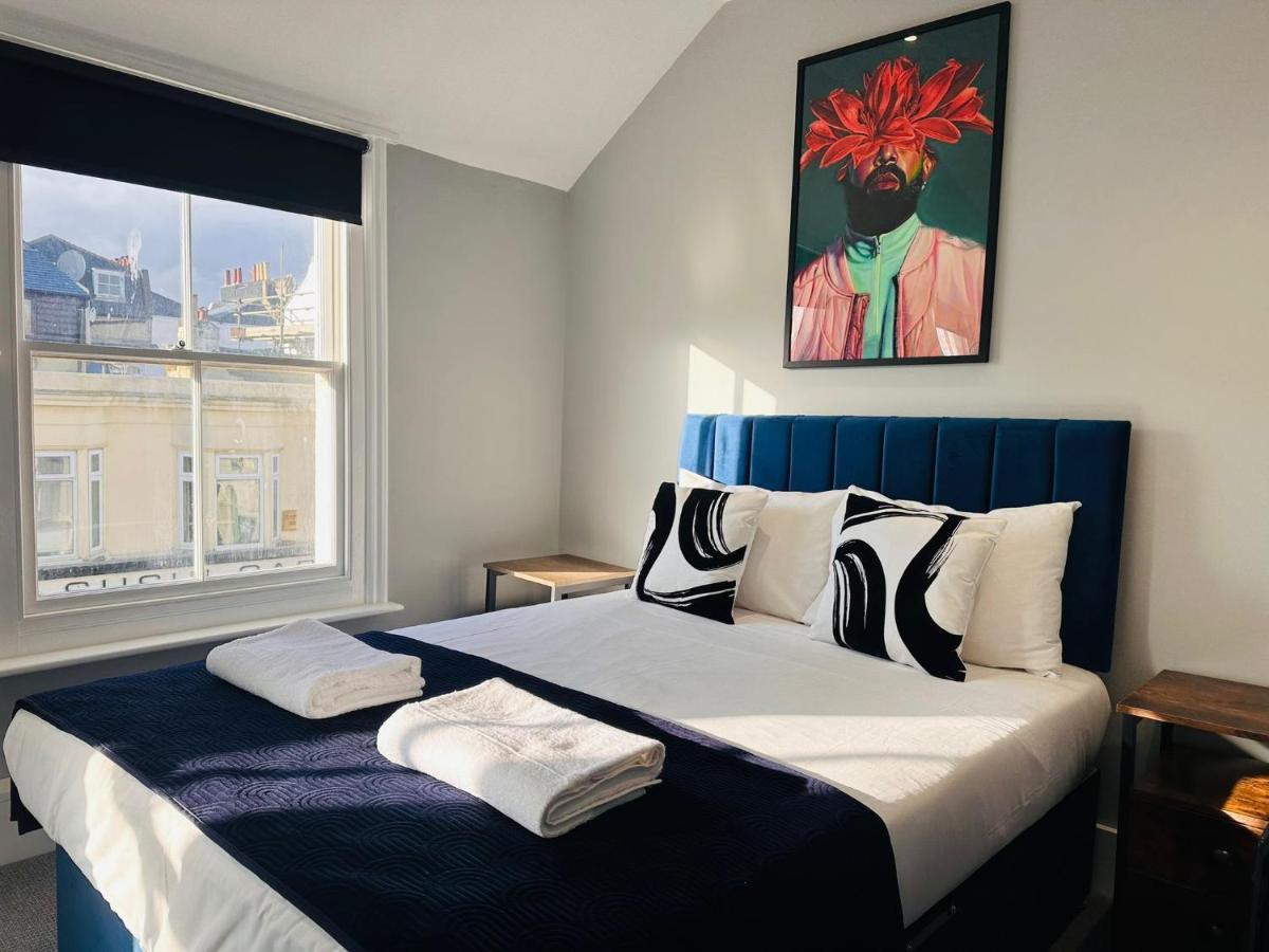 Apartment Flash Sale King Size Bed Super Central One Bed Next To Seafront 2 Brighton